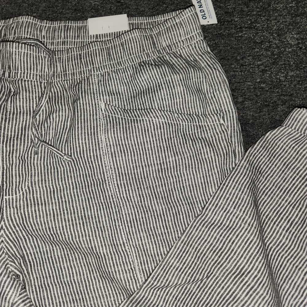 Pants - Picture 3 of 8